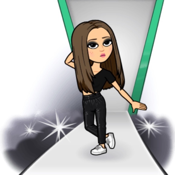 ❣️👆🏻MEET THE SELLER👆🏻❣️ - Picture 1 of 4